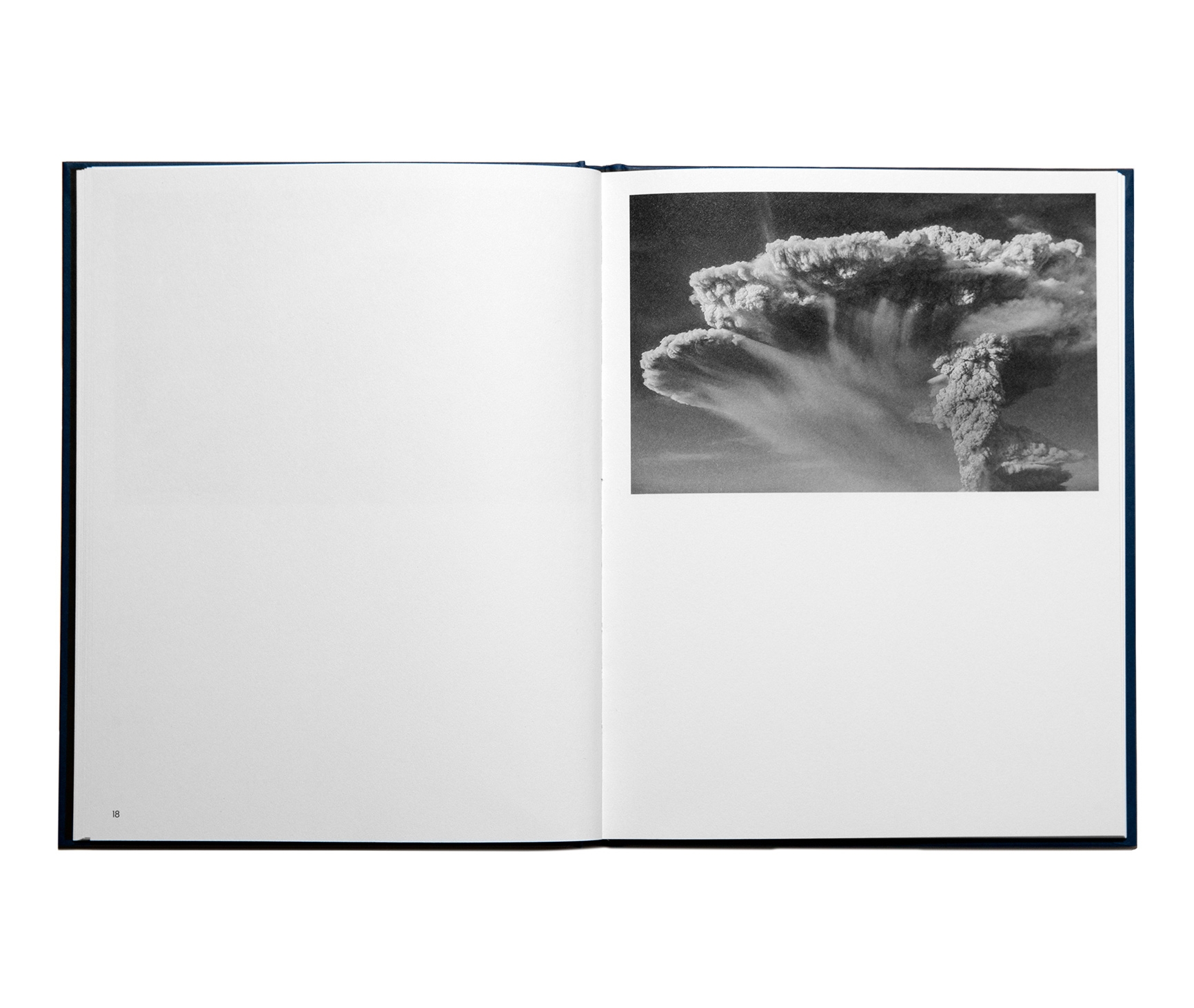 Clouds and Bombs — Juan Hein - immagine 7